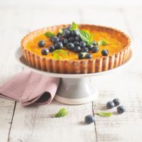 Apricot tart with blueberries