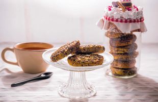 Shortcrust Pastry Biscuits with Elderflower and Mixed Seeds