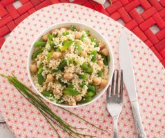 Bulgur with mint chickpeas and green beans