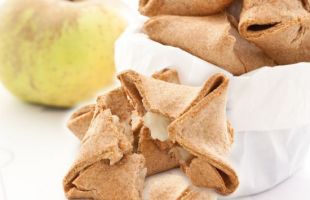 Bundles of Whole Wheat with Apples and Cinnamon