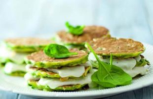 Pancakes with Spinach and Soft Cheese