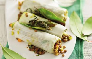 Leek Rolls with Lentils and Lettuce