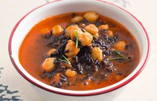 Red Soup with Chickpeas and Black Rice