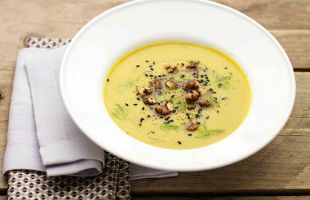 Turmeric Flavored Fennel and Leek Soup